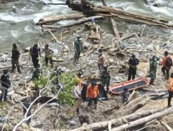 Tim Gabungan Temukan 6 Korban Banjir Bandang di Pegunungan Arfak, Pencarian Dilanjutkan Hari Ini
