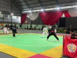 Personel Polres Lamongan, Bripda Sholeh Maulana, Raih Medali Emas di Pencak Silat Pangdivif 2 Cup 2025