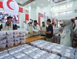 UIN Ar-Raniry Salurkan 2.300 Paket Daging Kurban Bantuan Emirates Red Crescent