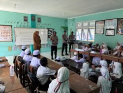 Ditpolairud Polda Aceh Saweu Sikula: Edukasi Pelajar tentang Pentingnya Kebersihan Pantai