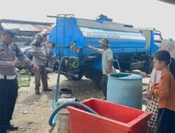 Polres Aceh Utara Salurkan Bantuan Air Bersih Gratis di Glumpang Upung Unoe