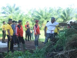 Polres Aceh Utara Gelar Bakti Sosial Gotong Royong di Gampong Lhok Iboh Sampoiniet Baktiya Barat