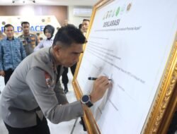 Kapolda Bersama Pemangku Kepentingan di Aceh Deklarasi Green Policing