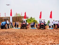 Wapres Pimpin Tanam Jagung Serentak Kuartal IV Polri, Komitmen Dukung Swasembada Pangan