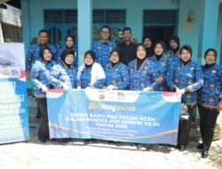 HUT Ke-54 Korpri, ASN Polda Aceh Anjangsana dan Beri Layanan Kesehatan Gratis bagi Pensiunan