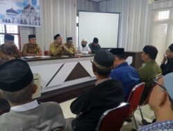Alimsyah Pimpin Rapat Kerja Da’i Kota dan Muhtasib Gampong