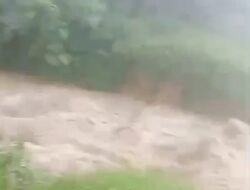 Tanggul Sungai Jebol, Warga Diminta Tingkatkan Kewaspadaan Terhadap Banjir