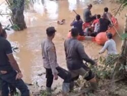 Kisah Kapolsek Cot Girek Polres Aceh Utara Evakuasi Anggota Polsek Langkahan Dan Masyarakat