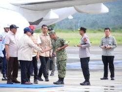 Presiden dan Kapolri Tiba di Aceh: Tinjau Lokasi Banjir dan Pemasangan Jembatan Bailey di Bireuen