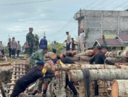 Brimob Polda Aceh Berpacu Merampungkan Pembangunan Jembatan Darurat di Aceh Singkil