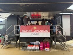 Polri Operasikan Dapur Lapangan dan Water Treatment di Pengungsian Gampong Bundar