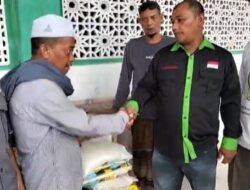 Pers Siber Indonesia Aceh Salurkan Bantuan ke Gampong Simpang Tiga,kecamatan langkahan