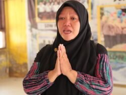 Perjuangan Kepala Sekolah di Aceh Tamiang Sebelum Berpulang, Wakil Kepala SDN 1 Tualang Cut : Kami Bersama Polri Akan Lanjutkan Semangat dan Harapan Beliau