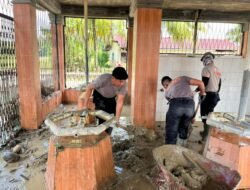 Pemulihan Pascabanjir Berlanjut, Brimob Sasar Dayah, Masjid, dan Sekolah