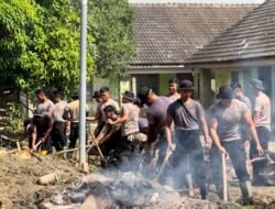 BKO Brimob Polda Banten dan Polres Aceh Utara Lanjutkan Pembersihan Dayah Pascabanjir