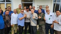 Safrizal ZA Satukan Tangan Rektor USK & Rektor USK Terpilih