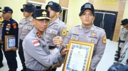 Kapolda Aceh Beri Penghargaan Taruna Akpol dan Personel Polda Aceh atas Aksi Kemanusiaan Pascabencana Aceh Tamiang