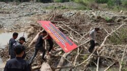 Polres Aceh Besar Bersama Polda Aceh dan TNI Tertibkan Tambang Emas Ilegal Di Aliran Sungai Siron