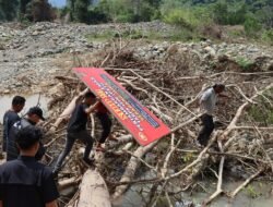 Polres Aceh Besar Bersama Polda Aceh dan TNI Tertibkan Tambang Emas Ilegal Di Aliran Sungai Siron