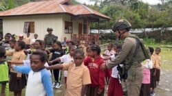 Satgas Ops Damai Cartenz 2026 Latih Disiplin dan Karakter Siswa SD Dondobaga di Mulia