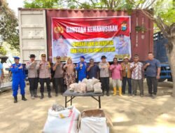 10 Ton Ikan Asin Bantuan Kapolda Sulsel Disalurkan kepada Warga Terdampak Banjir di Aceh Tamiang