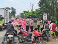 Polsek Baktiya Barat dan Bhayangkari Bagikan Ratusan Takjil, Jangkau Warga Hingga Door to Door