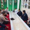 Silaturahmi di Bulan Ramadan ke Pesantren Markaz Al-Ishlah Al-Aziziyah, Kabid Humas Salurkan Kurma Bantuan Kapolda Aceh