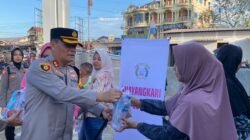 Polres Aceh Utara Bersama Bhayangkari Berbagi Takjil di Huntara Meunasah Alue Ie Puteh