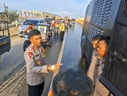 Kapolda Aceh Pimpin Pembersihan Jalan di Aceh Tamiang Jelang Idulfitri 1447 H