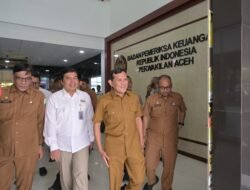 Wagub Aceh Tegaskan Komitmen Transparansi dalam Penyerahan Laporan Keuangan 2025