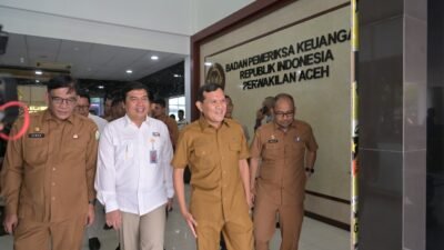 Wagub Aceh Tegaskan Komitmen Transparansi dalam Penyerahan Laporan Keuangan 2025