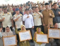 Fadlullah Kawal Penyaluran Bantuan Rumah Korban Bencana di Aceh Tamiang