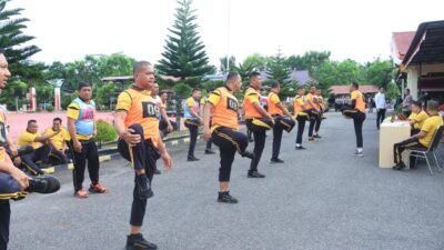 Sebagai Bahan Pertimbangan Karir Personel, Polres Aceh Utara Laksanakan Tes Kesamaptaan Jasmani