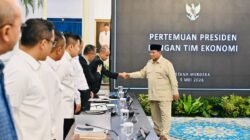 Denny Charter: Waspada ‘Trisula Maut’ Kebijakan Prabowo yang Picu Eksodus Investor