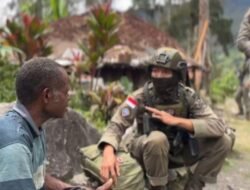 Patroli Humanis Satgas Ops Damai Cartenz-2026 di Sinak Perkuat Kedekatan dengan Masyarakat