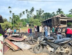 Rumah Warga di Langkahan Terbakar, Balita dan Ibu Berhasil Diselamatkan Tetangga