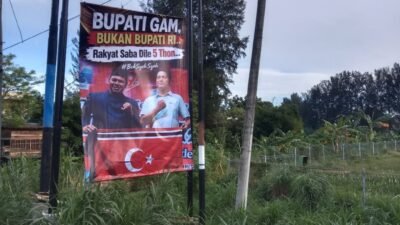Spanduk Misterius Kritik Bupati Aceh Besar Muncul di Jalur Nasional, Ada Apa di Balik Pesan “Bupati GAM, Bukan Bupati RI”?