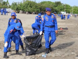 Ratusan Personel Ditpolairud Polda Aceh Laksanakan Kegiatan ASRI di Pantai Syiah Kuala Sambut Hari Bhayangkara ke-80