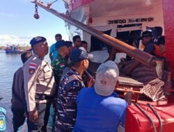 Ditpolairud Polda Aceh Bantu Evakuasi Jenazah ABK KM Emirates yang Meninggal Saat Melaut