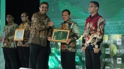 Wakili Gubernur, Fadhlullah Terima Trofi Juara Utama Anugerah Adinata Syariah 2026