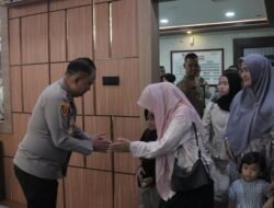 Kapolda Aceh Serahkan Jaminan Kecelakaan Kerja kepada Keluarga Alm. Bripka Kurniadi