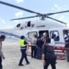 Polri Evakuasi Dua Warga Palue Lewat Jalur Udara, Lansia Korban Reruntuhan dan Ibu Hamil