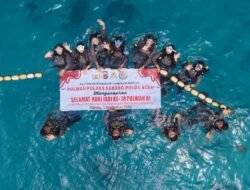 Peringati Hari Jadi ke-78, Polwan di Aceh Promosikan Wisata Bahari Sabang Lewat Diving