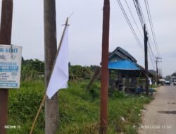Bendera Putih Kembali Berkibar di Aceh Timur, Ratusan Korban Banjir Kecewa Proses Pemulihan Pascabanjir Belum Jelas