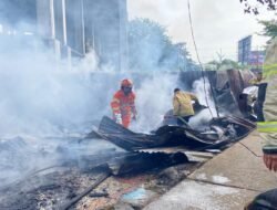 Kios dan Kios Terbakar di Lambaro Aceh Besar, Damkar Kerahkan 5 Armada