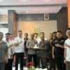 Hari Lahir Adhyaksa Ke-81 Kapolres Aceh Besar Berikan Kejutan Kepada Kajari Dan Jajaran