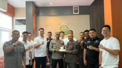 Hari Lahir Adhyaksa Ke-81 Kapolres Aceh Besar Berikan Kejutan Kepada Kajari Dan Jajaran