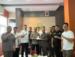 Hari Lahir Adhyaksa Ke-81 Kapolres Aceh Besar Berikan Kejutan Kepada Kajari Dan Jajaran