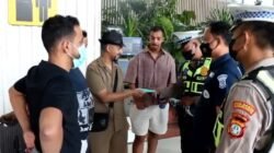 Polresta Bandara Soetta Bersama Stakeholder Berbagi Snack dan Minuman di Bandara Soetta
