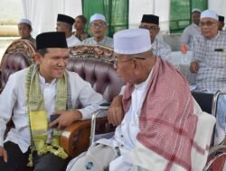 Dek Fadh Hadiri Haul ke-38 Abu Tanoh Mirah, Ulama dan Masyarakat Bireuen Khidmat Berdoa